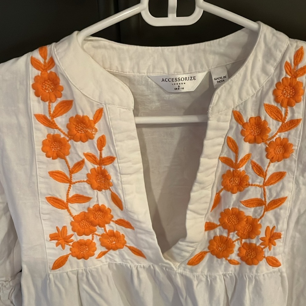 🌷EUC EMBROIDERED DRESS - Picture 5 of 8